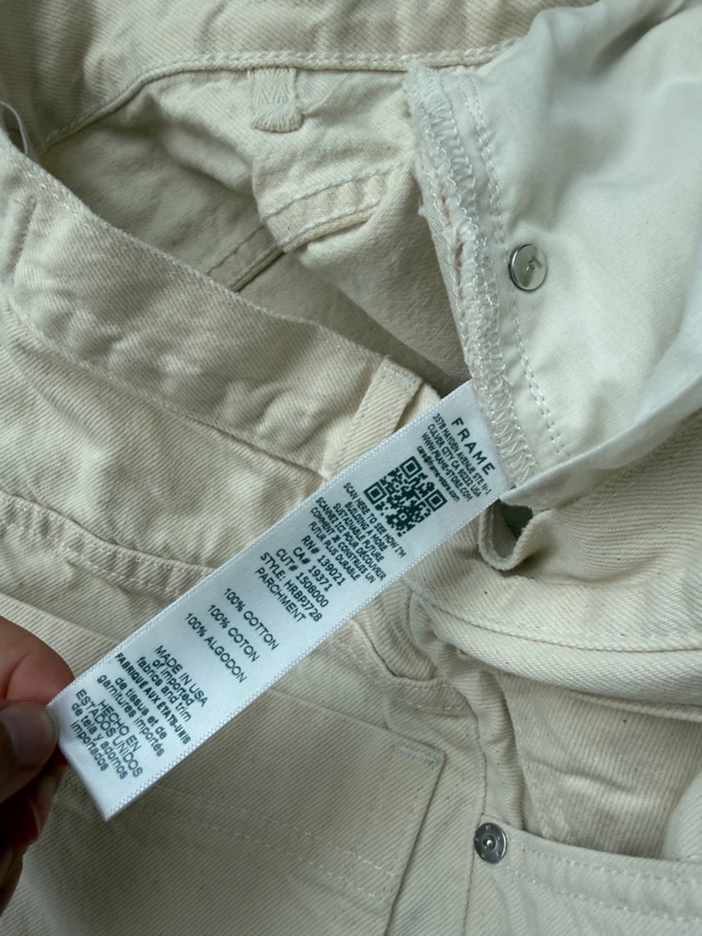 Frame High Rise Baggy Pocket Jean in Parchment Cream Carpenter Cargo Pants - Picture 8 of 13